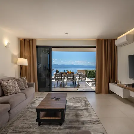Вілла Altavista - Seaview & Relax With Heated Pool & Minigolf *