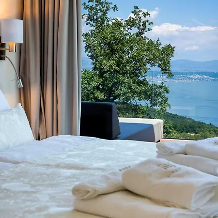 Вілла Altavista - Seaview & Relax With Heated Pool & Minigolf *