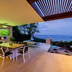 빌라 Altavista - Seaview & Relax With Heated Pool & Minigolf 오파티아