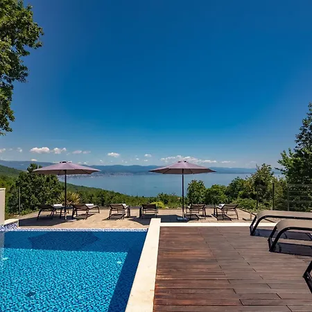 Altavista - Seaview & Relax With Heated Pool & Minigolf Villa Opatija