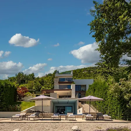 Altavista - Seaview & Relax With Heated Pool & Minigolf Опатия