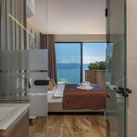 Altavista - Seaview & Relax With Heated Pool & Minigolf Villa