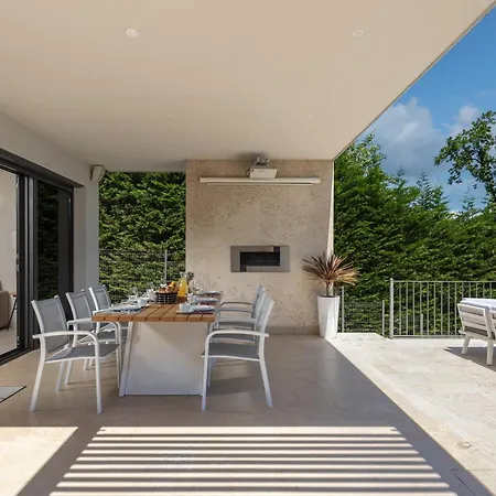 Altavista - Seaview & Relax With Heated Pool & Minigolf Villa *