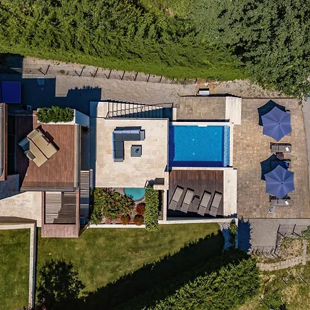 Altavista - Seaview & Relax With Heated Pool, & Minigolf *