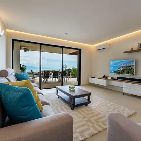 Altavista - Seaview & Relax With Heated Pool & Minigolf Villa