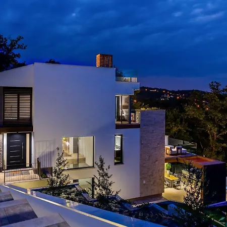 Altavista - Seaview & Relax With Heated Pool, & Minigolf *