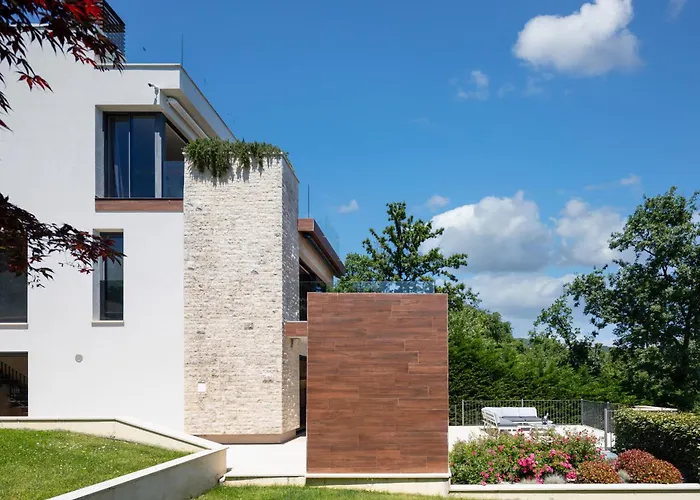 Вилла Altavista - Seaview & Relax With Heated Pool & Minigolf Опатия