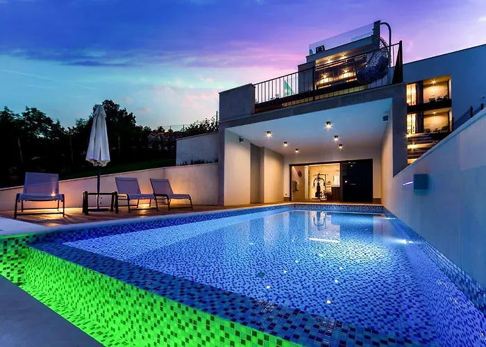 Вилла Altavista - Seaview & Relax With Heated Pool & Minigolf Опатия