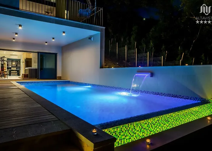 Altavista - Seaview & Relax With Heated Pool & Minigolf * Opatija