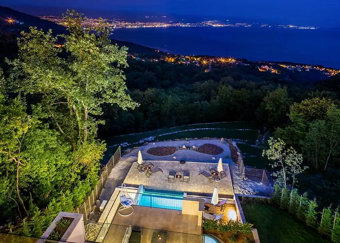 Altavista - Seaview & Relax With Heated Pool & Minigolf