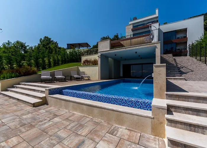 Altavista - Seaview & Relax With Heated Pool & Minigolf